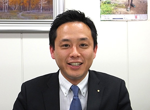 山本 泰輔 氏