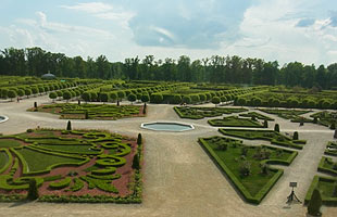 宮殿の庭園