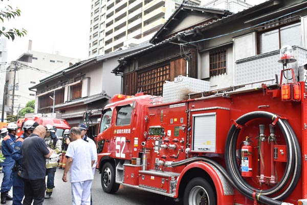 老舗料亭「博多老松」付近。川側からの写真