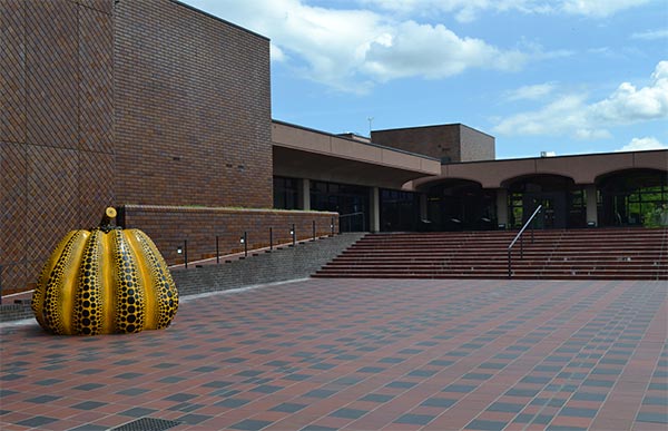 福岡市美術館