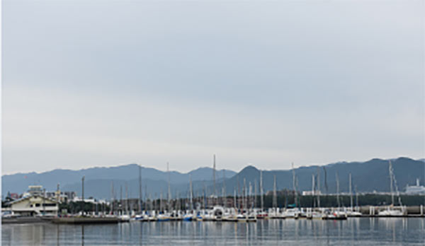 海に面する小戸公園