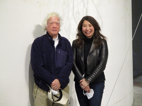 中垣克久氏と画家・造形作家の佐藤雅子氏