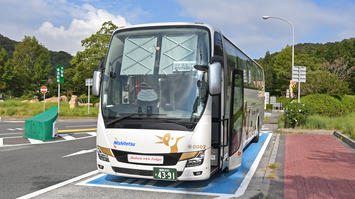 写真1 スーパーハイデッカー車