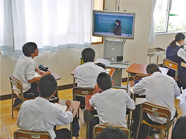 学習をサポートするクラウドサービス事例　埼玉県立小川高等学校HP