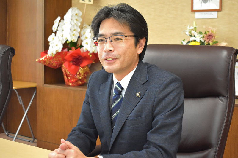 古賀市長　田辺 一城 氏