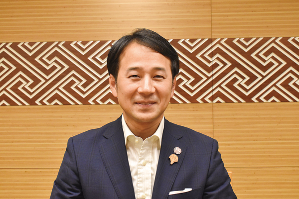 佐賀市長　坂井 英隆 氏