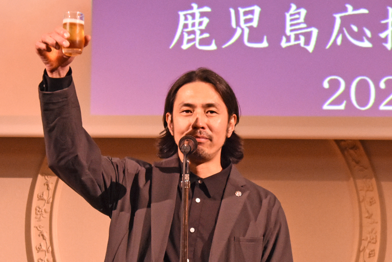 袴田吉彦 氏