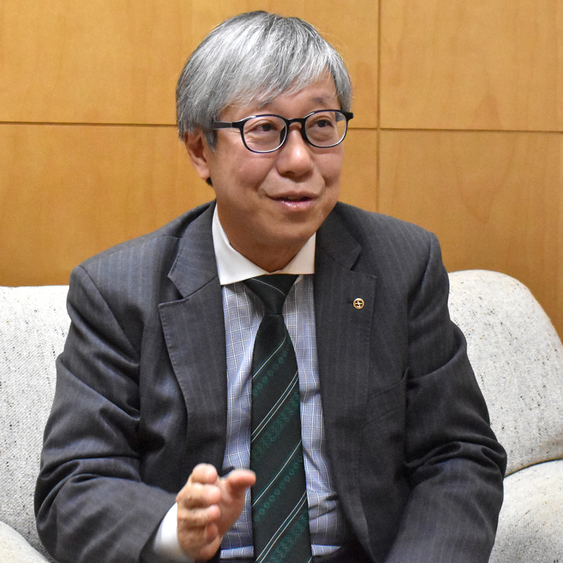 津田産業（株）　代表取締役社長　津田鶴太郎 氏