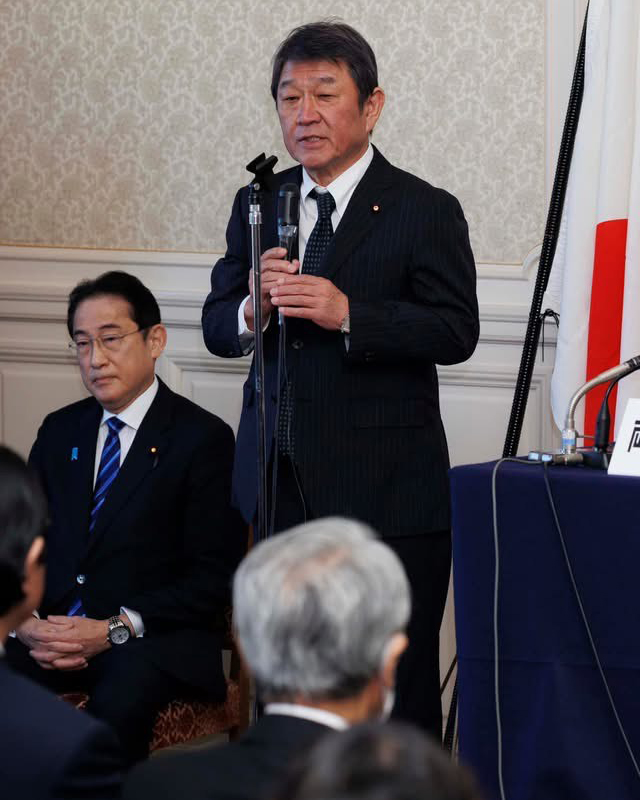 茂木氏と岸田前首相(同氏SNSより)