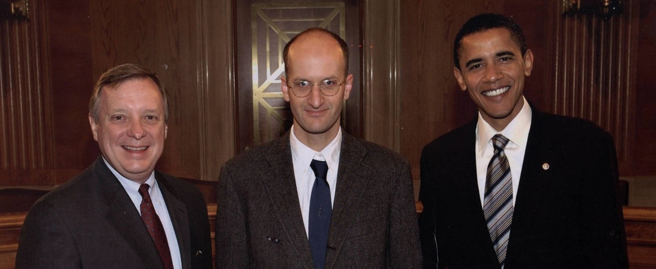 バラク・オバマ元大統領(右)とイリノイ州のディック・ダービン議員(左)