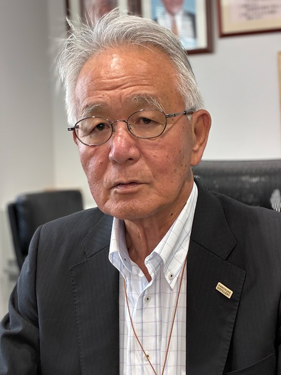 小正醸造・小正芳史氏:株主である小正醸造(株)会長。モリナガ売却前に反対し、企業価値向上への株主提案を実施。売却益による配当にも反対の立場。