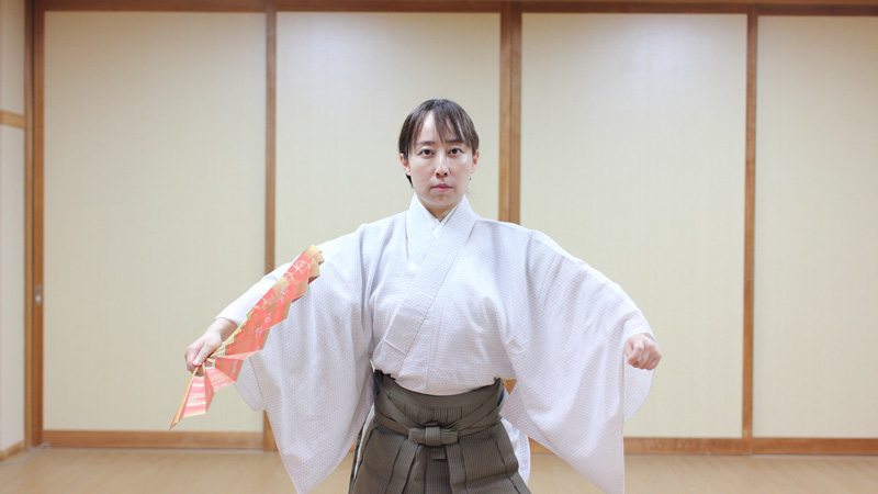 シテ方能楽師 多久島法子