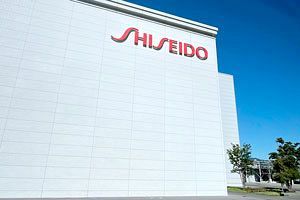 資生堂 福岡久留米工場を視察 “美の循環”を体現する最先端工場