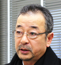 平松庚三氏