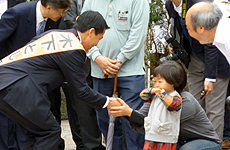 木下敏之氏