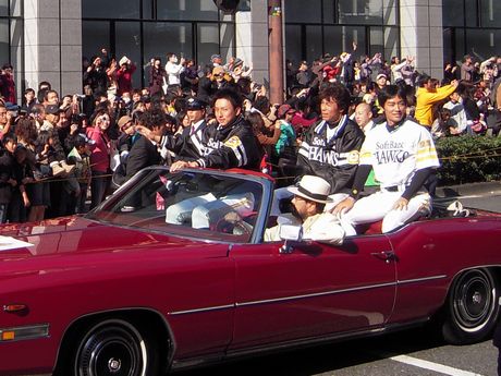 2010年福岡ソフトバンクホークス優勝パレード（１）