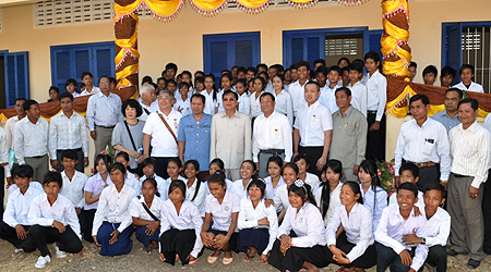 カンボジア学校落成式