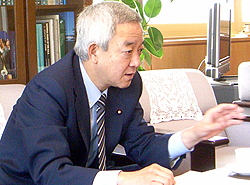 民主党　衆議院議員　環境大臣　松本　龍　氏