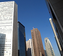 一次入札には５社が応じた...