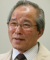 井上　勉　氏