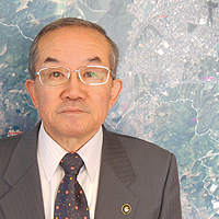 福津市長　小山 達生 氏