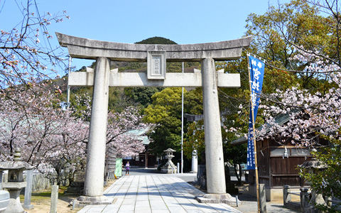 宮地嶽神社