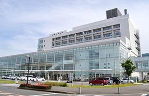免震構造が採用されている福岡大学病院