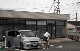 ファミリーマートJR周船寺駅店跡