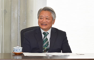 德野 光博 氏