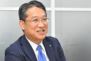 代表取締役社長 藤井 章生 氏