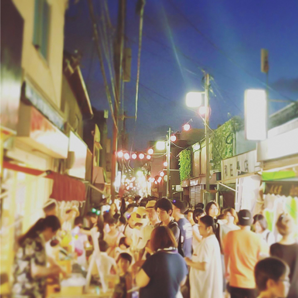 美野島商店街の夏祭りには、毎年たくさんの人が訪れる（みのしま連合商店街振興組合のFacebookより）