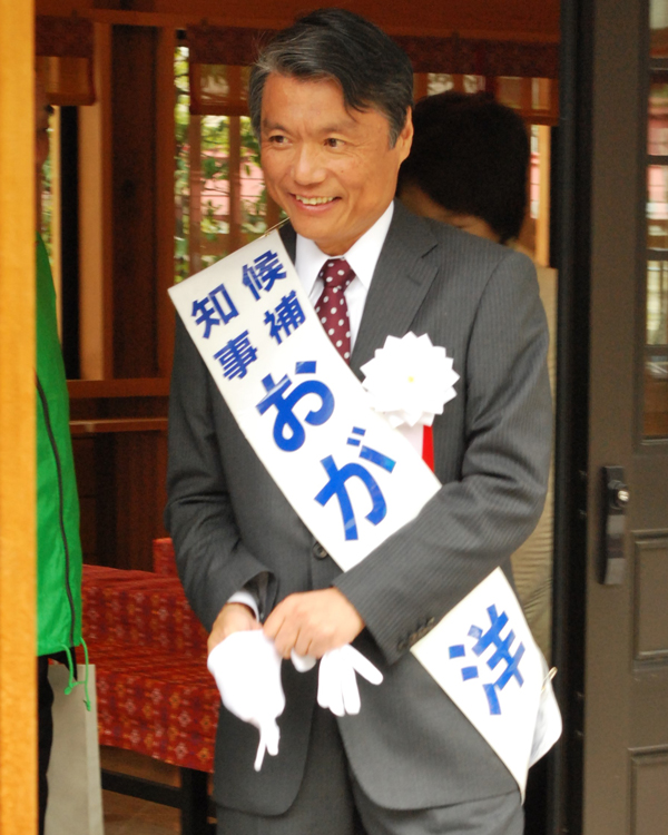 2011年３月24日、初出馬時の出陣式で（当時61歳）
