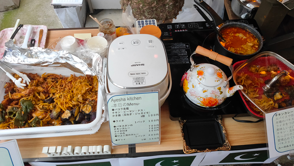 不定期に出店しているパキスタンカレー