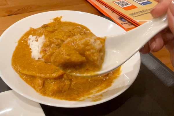 ベトナム料理店「ミスサイゴン」の穏やかな辛さのベトナムカレー