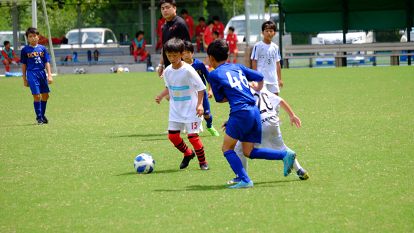 八女選抜の子どもたちも必死に食らいつく