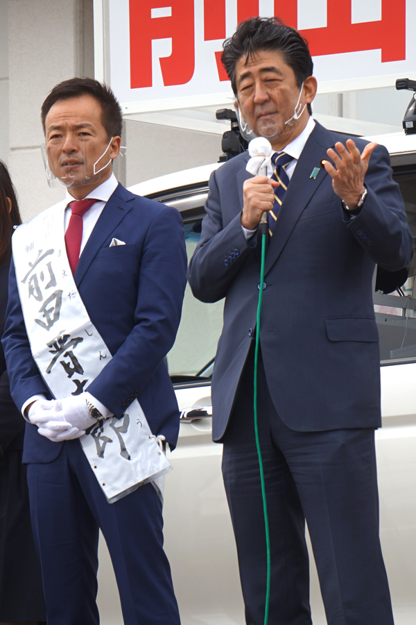 前田晋太郎下関市長と安倍元首相（2021年の市長選）