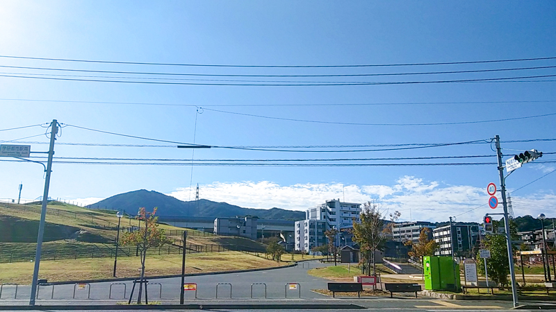 山ノ鼻古墳公園：九大学研都市駅のイオンモール福岡伊都側