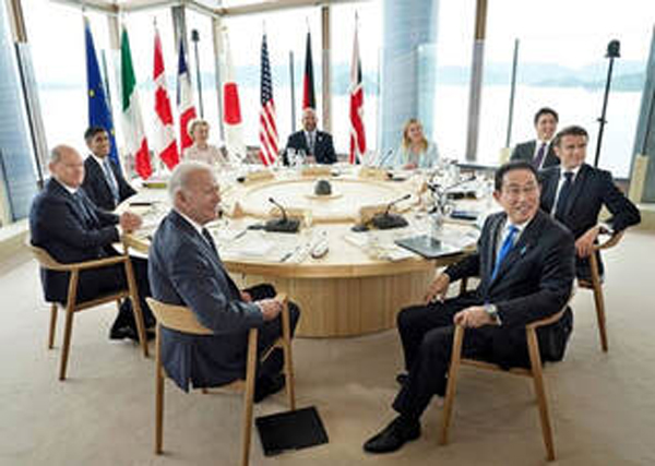 得意満面の岸田首相、首脳会合で　首相官邸HP