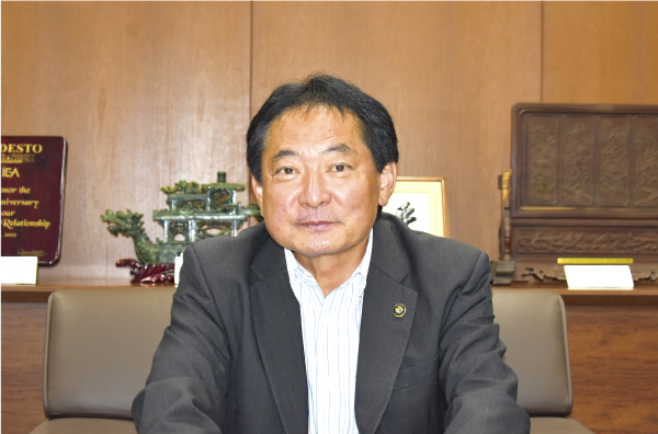 久留米市長　原口新五氏