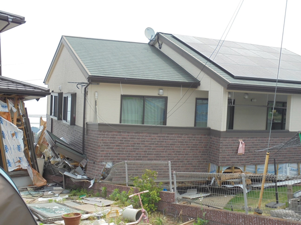 熊本地震では築浅の住宅も倒壊した
