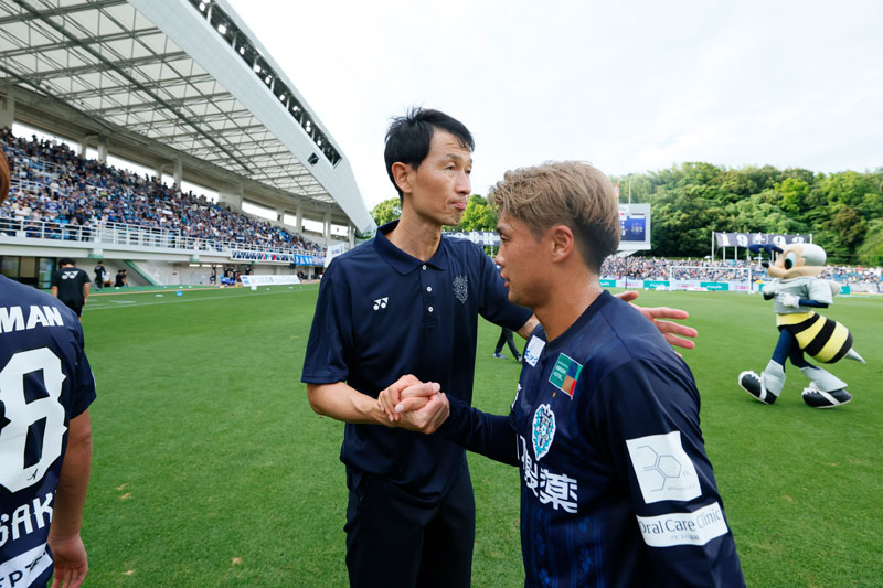アビスパ福岡　金明輝監督