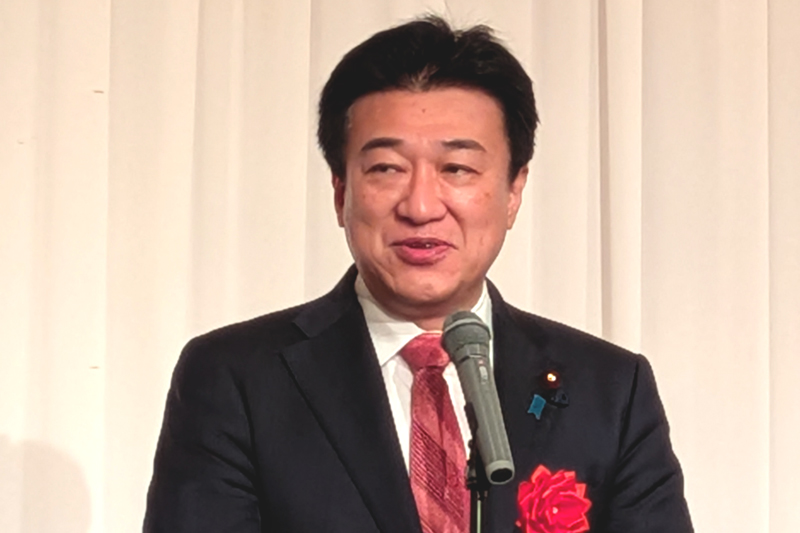 祝辞を述べる木原代議士