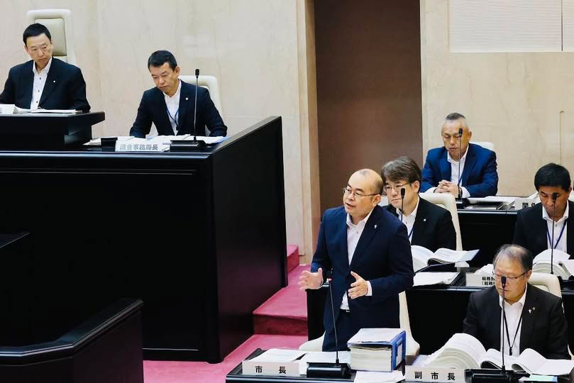 答弁を行う楠田大宰府市長（市長facebookより）