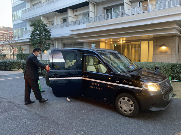 東京建物による子ども向けタクシー送迎サービスのイメージ