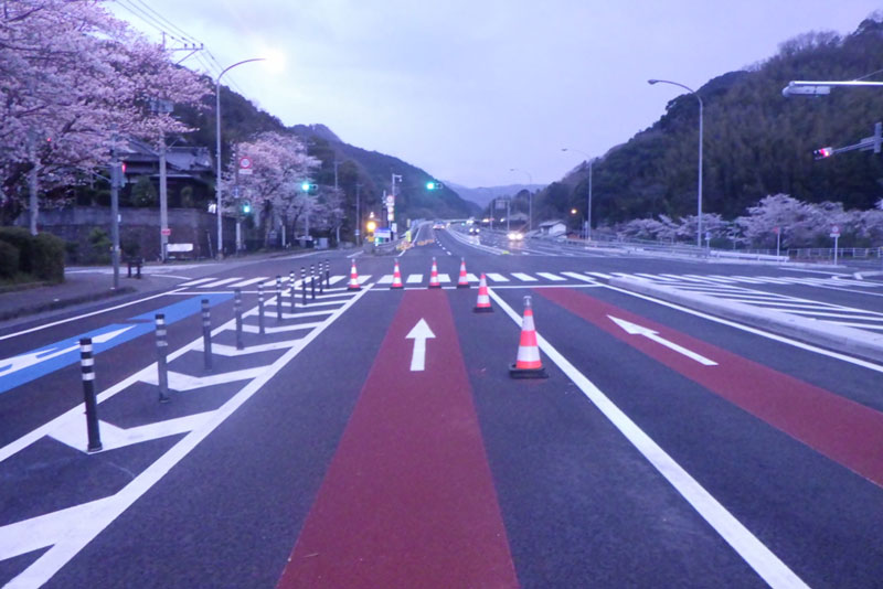福岡201号 鳴淵ダム入口交差点改良外工事
