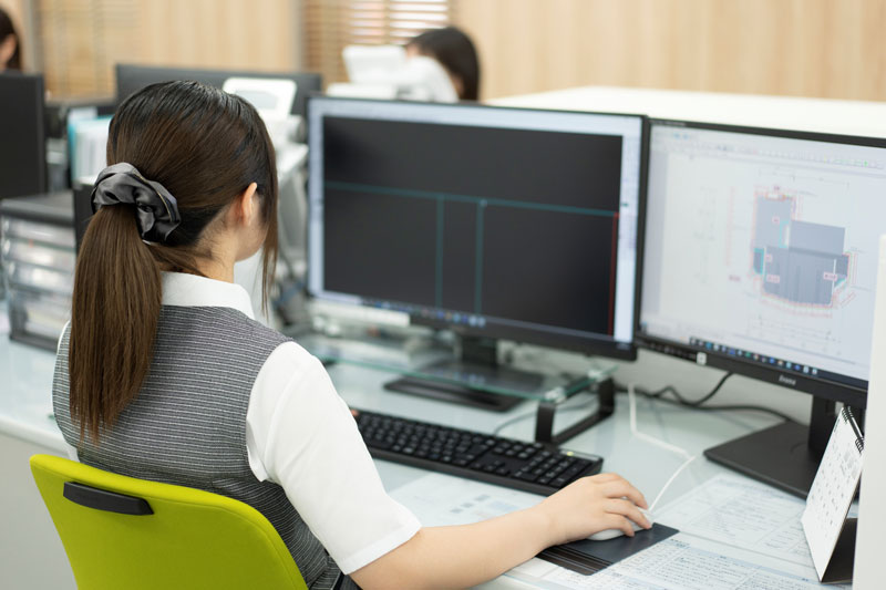 CADで建物の解体方法や足場の図面を作成