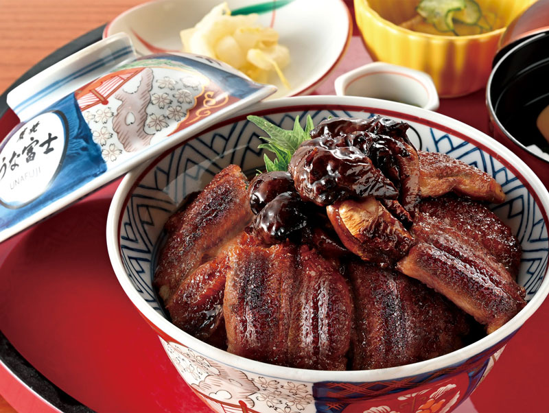 皮目は香ばしく、身はふっくら、脂はとろりと溶け出す食感のうなぎ丼　プレスリリースより