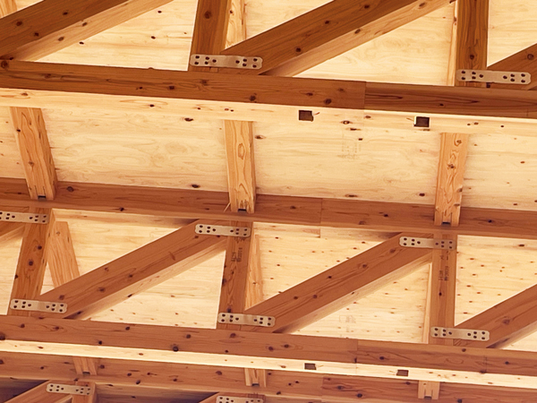 大空間・大開口を実現する「大分トラス」