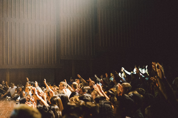 公教育で主体性は奪われるのか　unsplash