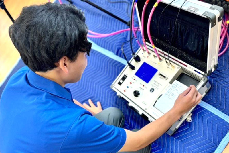 気密測定の様子